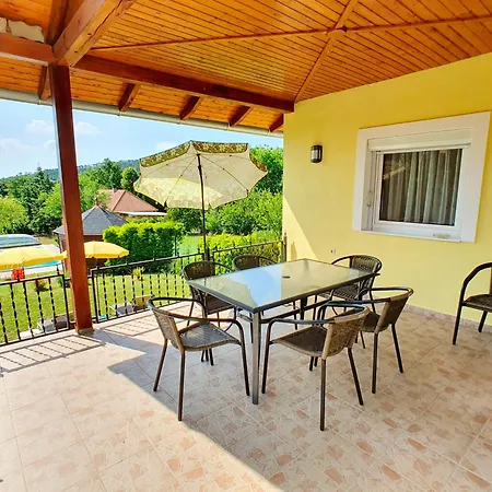 No 68 House Tuende With Covered Swimming Pool Дом отдыха *